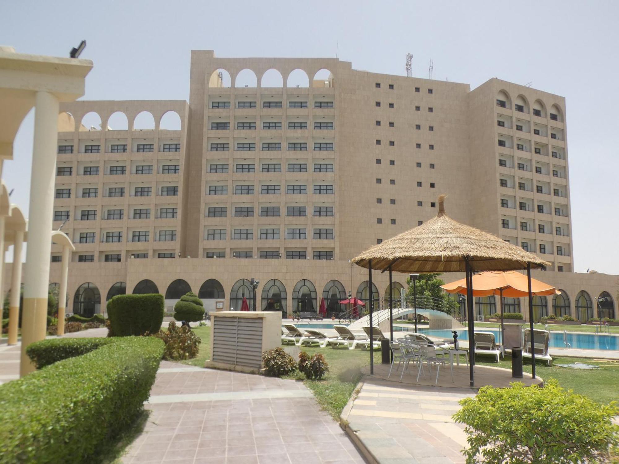 L'Amitie Hotel Yamena Exterior foto